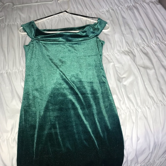 GREEN SPARKLY MINI DRESS OFF THE SHOULDER - Picture 3 of 6